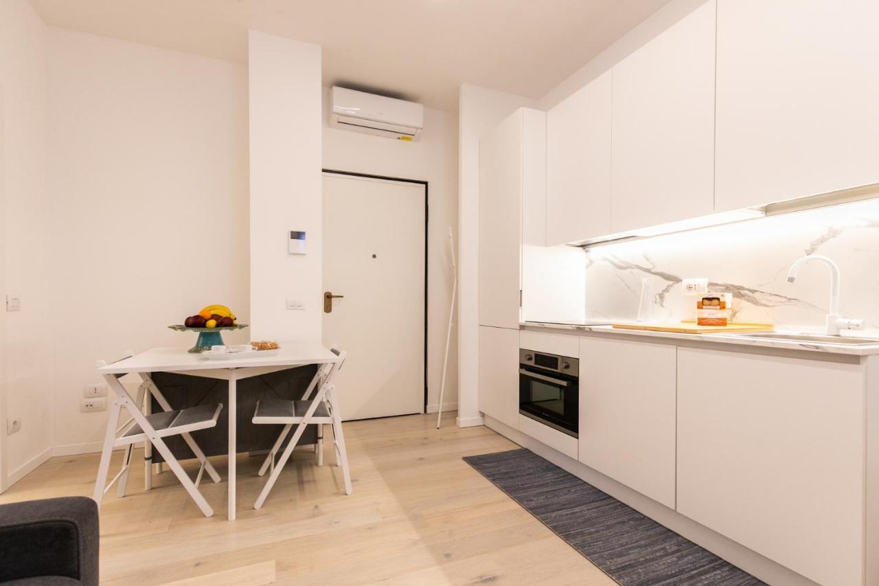 Luxury - A Due Passi Dal Centro Di Appartamento *